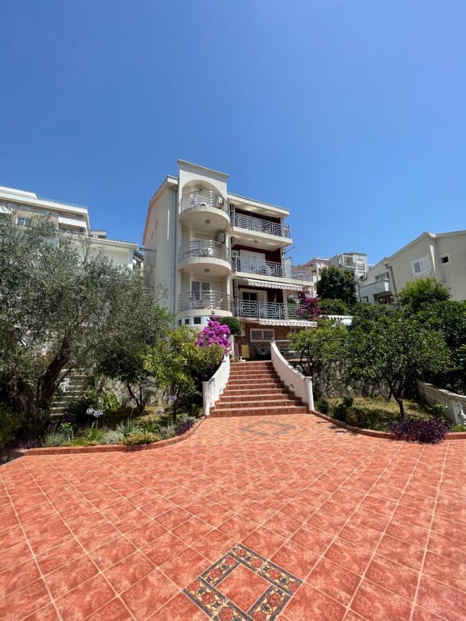 Apartmani Iva Becici Extérieur photo